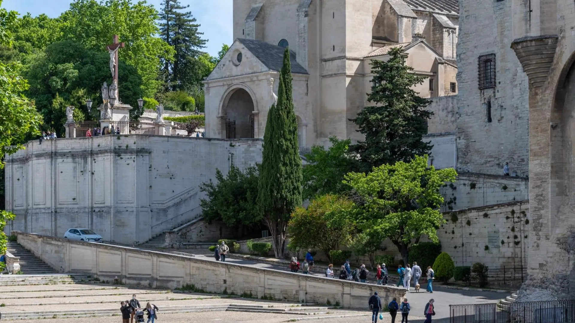 Bien D'Exception En Face Du Palais Des Papes Lejlighed Avignon Frankrig